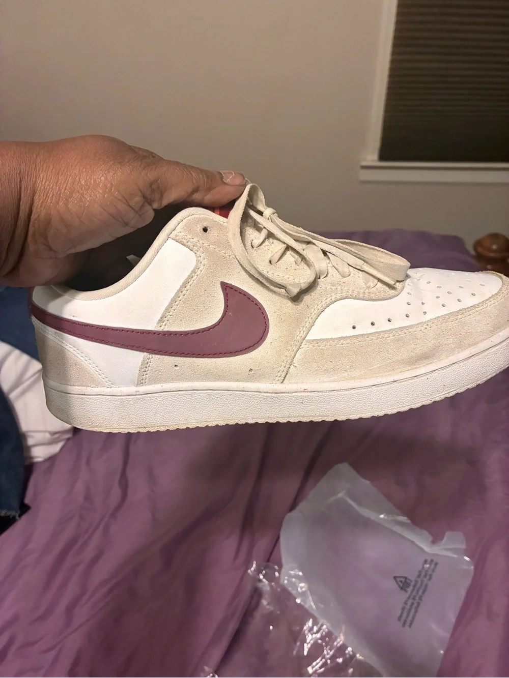 Nike Low-Top Sneaker in White and Mauve